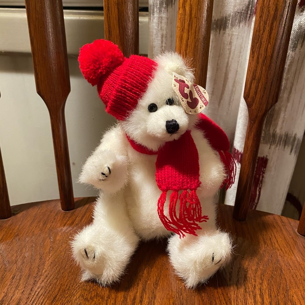 TY Christmas beanie baby with pose-able legs and arms.